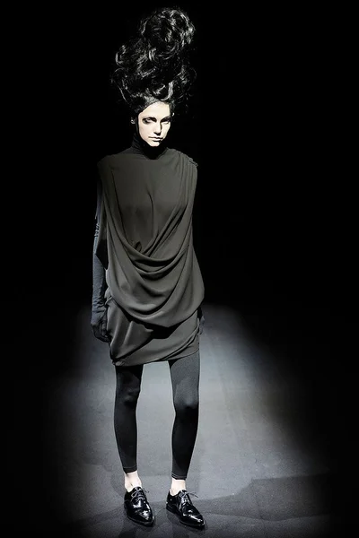Look 25